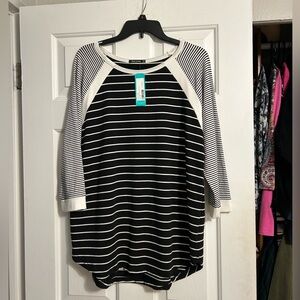 Pink Clover Black and White Striped 3/4 sleeved Top